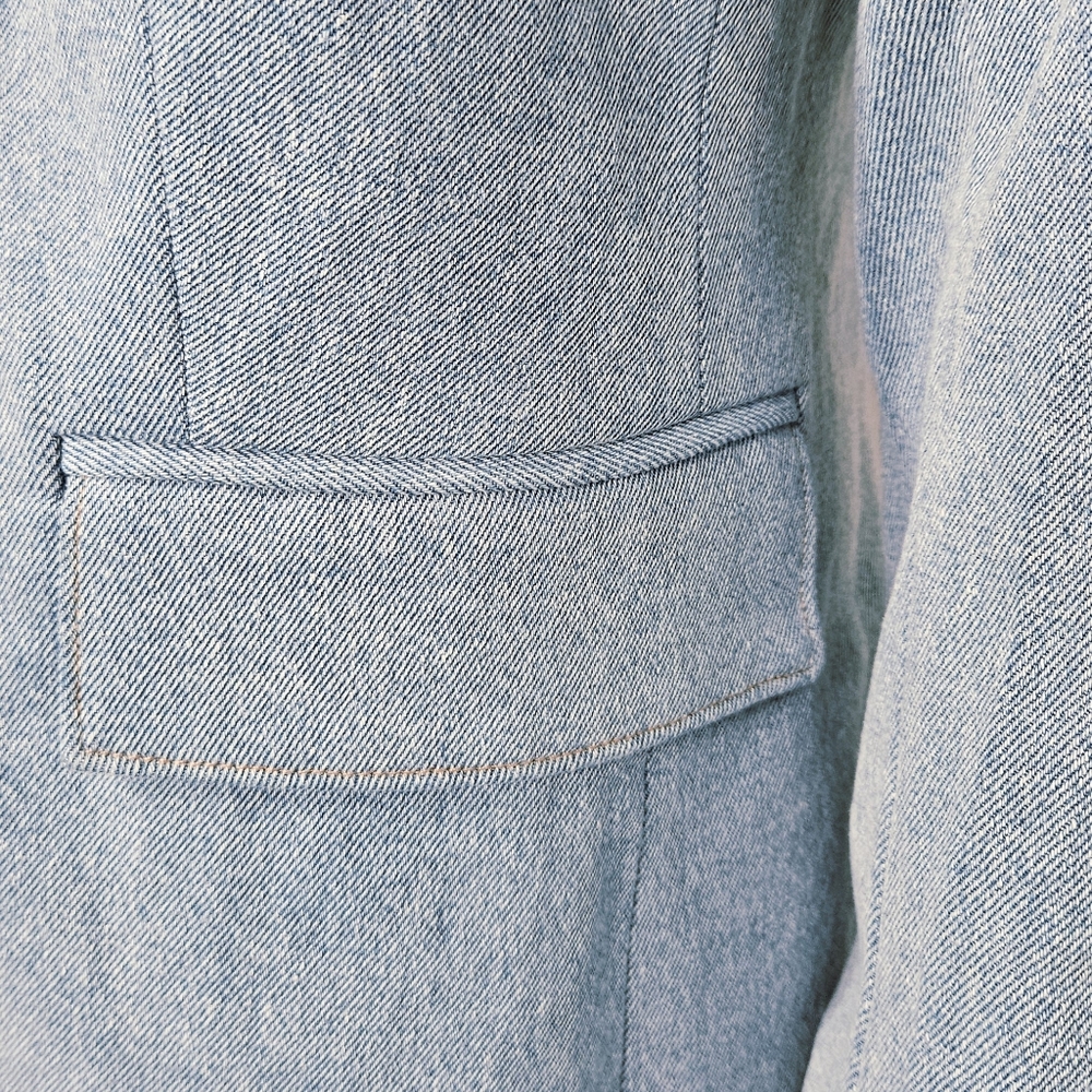 Veronica Beard Light Blue Denim Double-Breasted Blazer - Picture 11 of 15